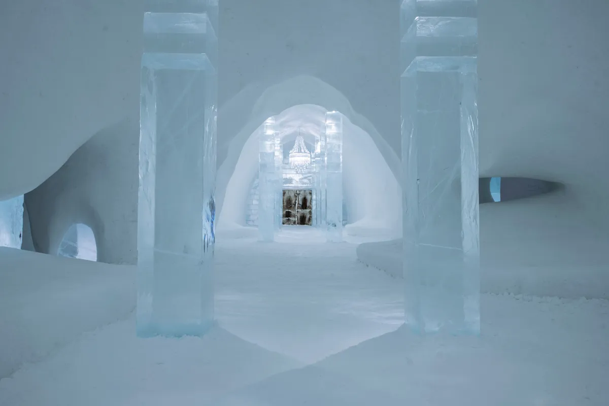 Main Hall Quasar by Viktor Tsarski & Wouter Biegelaar | ICEHOTEL